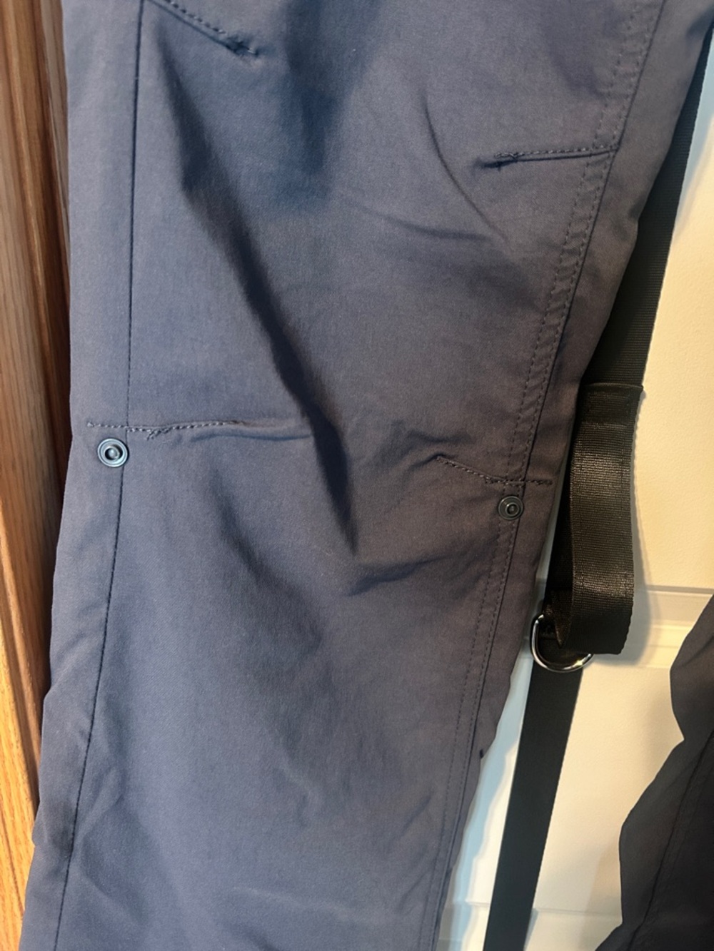 Prana women’s grey Cargo Stretch Pants - Picture 3 of 5